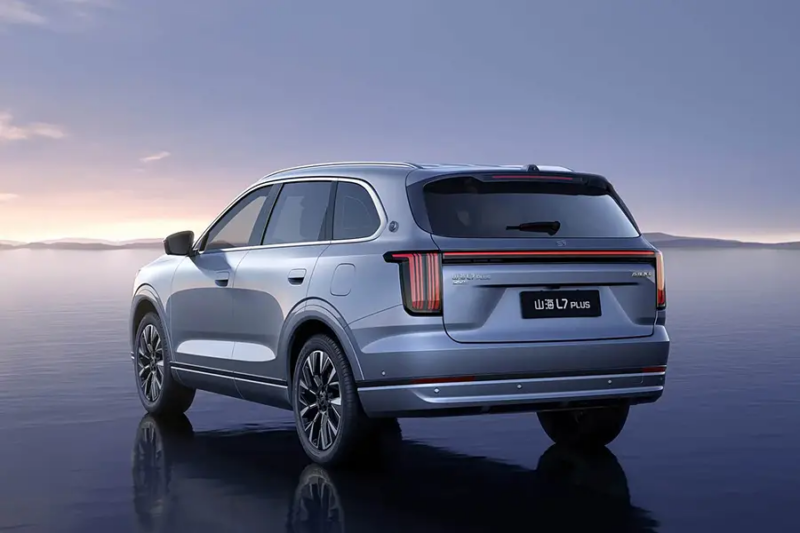 В Китае стартует предварительная продажа Chery Jetour Shanhai L7 Plus с запасом хода 1700 км с 18 августа.