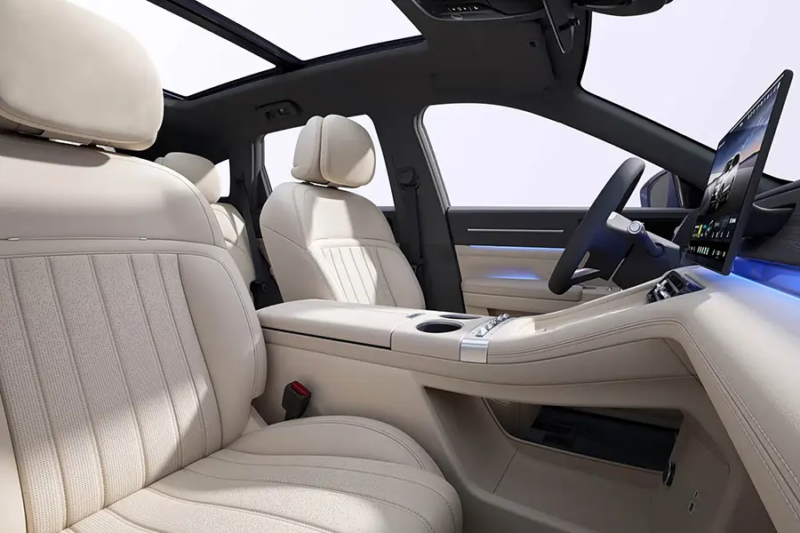 В Китае стартует предварительная продажа Chery Jetour Shanhai L7 Plus с запасом хода 1700 км с 18 августа.