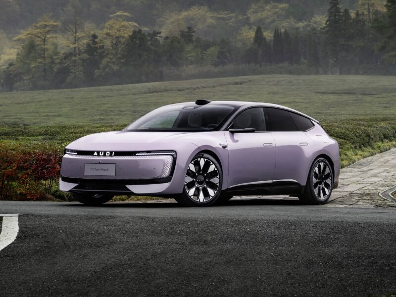 В Китае начался предзаказ Audi E5 Sportback с запасом хода 773 км и огромным 59-дюймовым экраном по цене от 32 800 долларов.