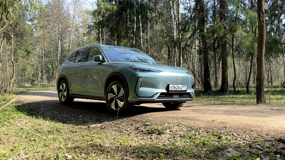 Geely Ex5 тест на стороне