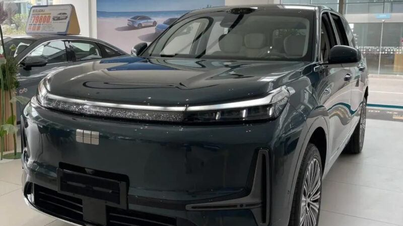 В Китае новый полноразмерный кроссовер Geely Galaxy M9 с 697 л.с. скопился у дилеров перед стартом продаж