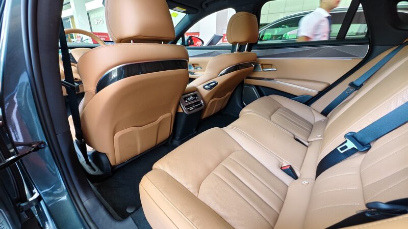 В Китае протестировали BYD Han L EV с двумя двигателями и мощностью 1086 л.с.