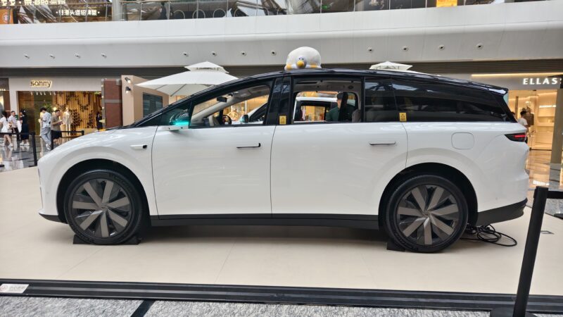 В Китае представлен Li Auto i8: трехрядный электрический внедорожник с дизайном в стиле MPV