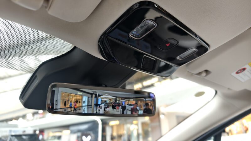В Китае представлен Li Auto i8: трехрядный электрический внедорожник с дизайном в стиле MPV