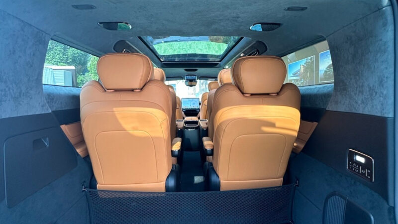 В Китае представлен минивэн LEVC L380 от Geely с гибридной версией PHEV для рынка Великобритании
