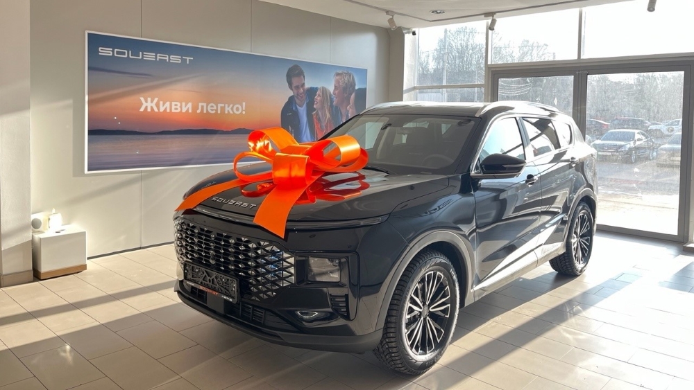 Soueast S07 Crossover у дилера на автосалоне на стороне Ryazan Inteveto