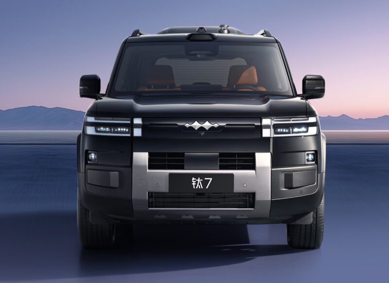 В Китае представлен BYD FCB Tai 7 PHEV с запасом хода до 1300 км по цене от 25 200 долларов