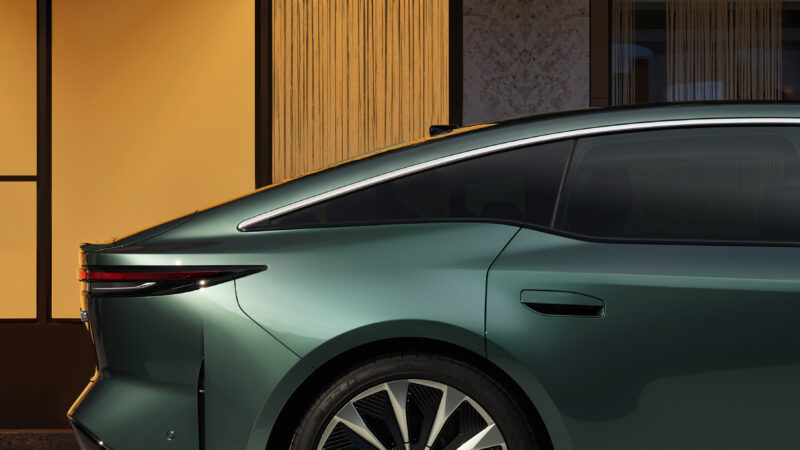 В Китае представлена Toyota BZ7 с экосистемой Xiaomi, длиной 5,1 метра и Huawei HarmonyOS