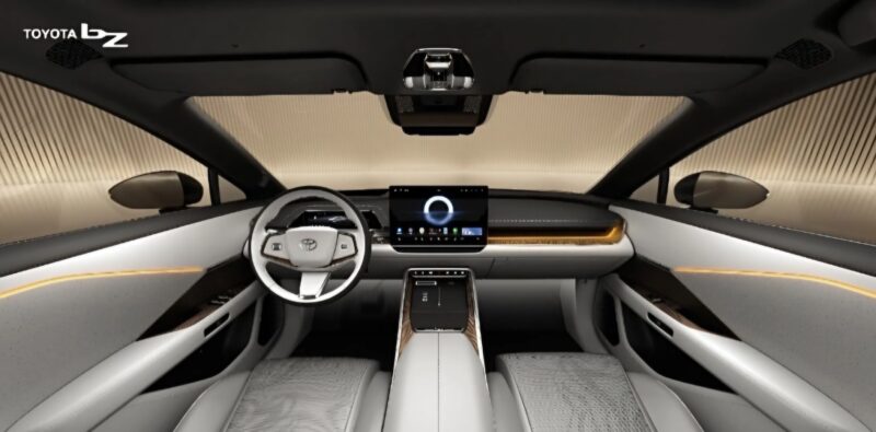 В Китае представлена Toyota BZ7 с экосистемой Xiaomi, длиной 5,1 метра и Huawei HarmonyOS