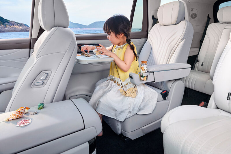 В Китае представлен Geely Galaxy M9 PHEV длиной 5,2 метра с запасом хода до 1505 км по цене от 25 800 долларов