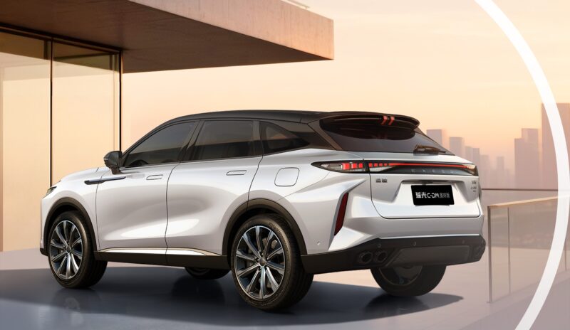 В Китае Chery Exeed Yaoguang C-DM Global Edition PHEV стартует от 19 600 долларов США: запас хода 1400 км, обновленная силовая установка