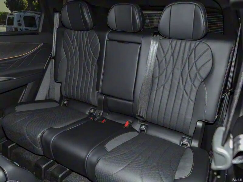 В Китае Chery запускает подключаемый гибрид Tiggo 9 C-DM в обновлённом семействе Tiggo 9 по цене от 17 900 долларов США.