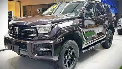 В Китае GWM начинает поставки гибридного внедорожника Tank 400 PHEV 2026 года в автосалоны по всей стране. В Китае GWM начинает поставки гибридного внедорожника Tank 400 PHEV 2026 года в автосалоны по всей стране.