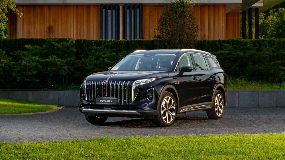 Кроссовер Hongqi HS7 на стороне передней черной бензиновой пакет цен в России