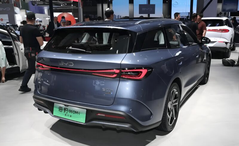Новый китайский автомобиль Byd Seal 06 DM-I Wagon будет представлен на Munich Show 2025 года (IAA Mobility 2025)