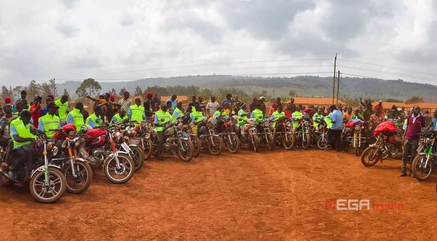 Привлечение больше поклонников Sanya African Carnival - это страстный успех, привлеченный большим количеством фанатов Sanya African Tour - это страстный успех в Китае.