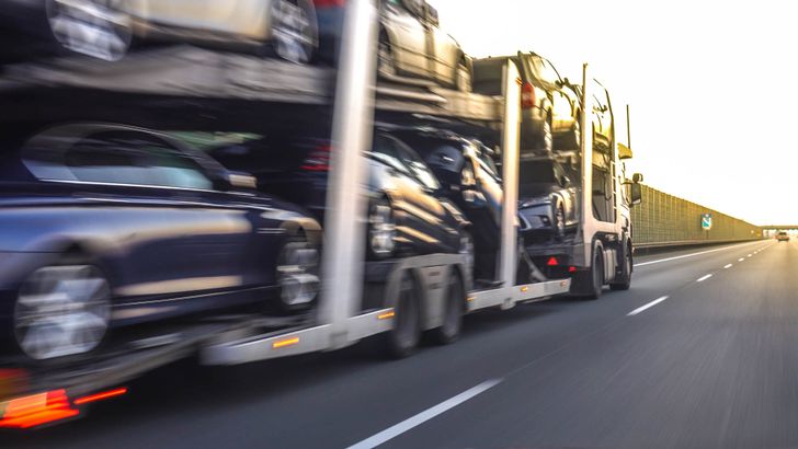 В России рухнул альтернативный импорт автомобилей: минус 40% за 8 месяцев В России рухнул альтернативный импорт автомобилей: минус 40% за 8 месяцев