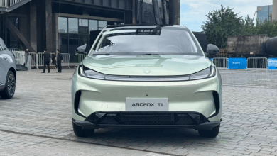 В Китае Arcfox T1 выходит на рынок с ценой от 9000 долларов, чтобы составить конкуренцию Geely Singyuan и BYD Dolphin В Китае Arcfox T1 выходит на рынок с ценой от 9000 долларов, чтобы составить конкуренцию Geely Singyuan и BYD Dolphin