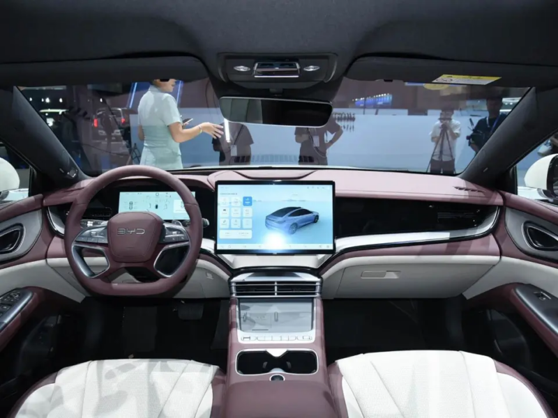 В Китае BYD представила модель Seal 07 DM-i 2026 года с системой God’s Eye B спустя месяц после релиза.