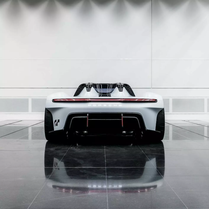 В Китае бывший руководитель дизайна Lamborghini Фабиан Шмёльц присоединился к Xiaomi Auto