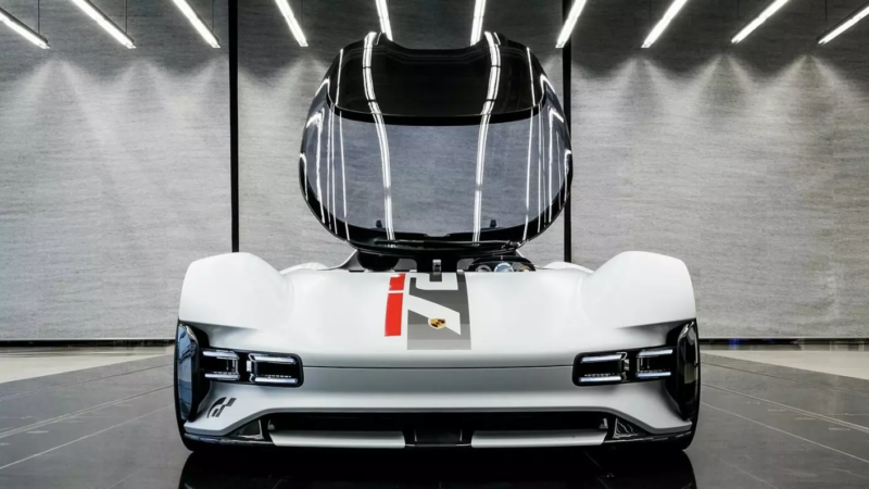 В Китае бывший руководитель дизайна Lamborghini Фабиан Шмёльц присоединился к Xiaomi Auto