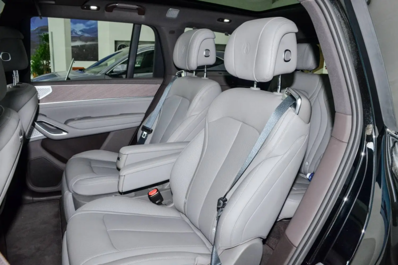 В Китае представят Denza N9 с 912 л.с. 17 сентября