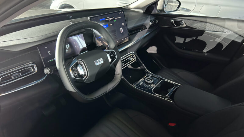 В Китае начались предварительные продажи гибридного седана Geely Galaxy Starshine 6 по цене от 12 025 долларов США, который является конкурентом BYD Seal 06.