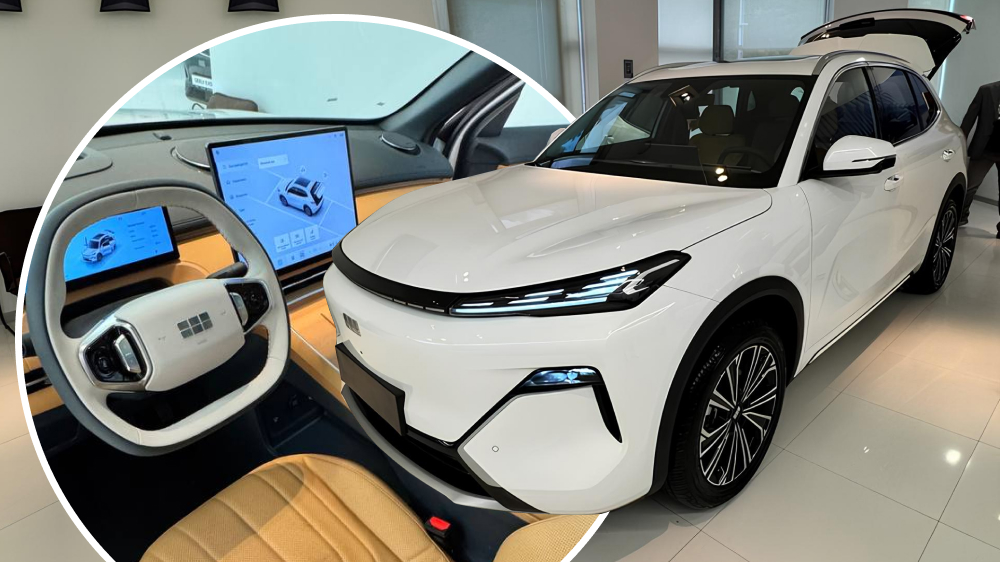 geely galaxy starship 7 кроссовер белый сбоку спереди гибридный автомобиль показали дилерам в россии