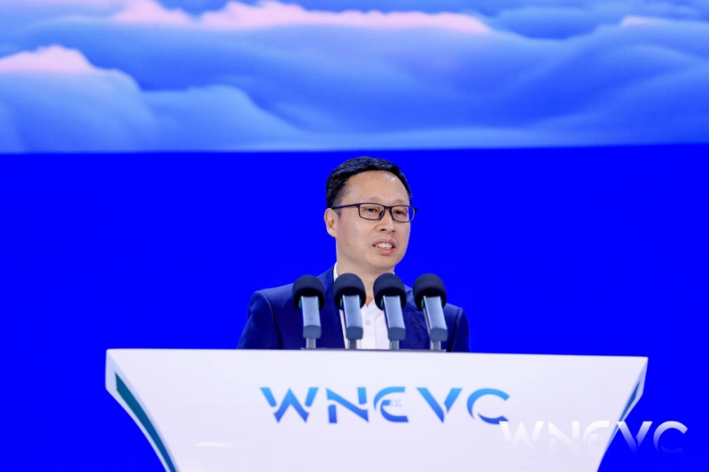 В Китае компания Huawei Qiankun ADS поставила цель на 2027 год по массовому внедрению автономного вождения третьего уровня (L3).