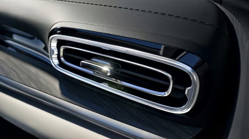 В Китае Geely официально представила новый гибридный седан Galaxy Starshine 6 Em-I