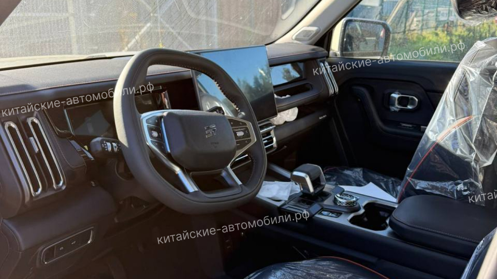 jetour t1 у дилера дилер фото читателя китайских автомобилей салон черный кроссовер джетур т1 серебряный