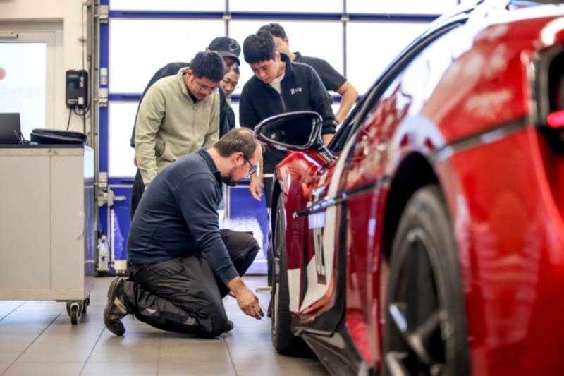 В Китае гиперкар BYD Yangwang U9 Xtreme установил рекорд Нюрбургринга среди серийных электромобилей.