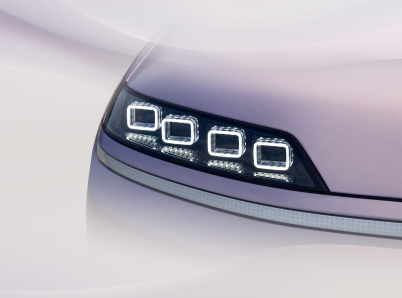 В Китае: первый китайский электромобиль Hyundai, Elexio EO, откроет предпродажу 16 октября с максимальным запасом хода 722 км.
