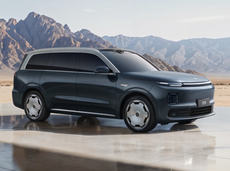 Флагманский кроссовер Leapmotor D19: дебют с генератором кислорода и чипами Snapdragon 8797.