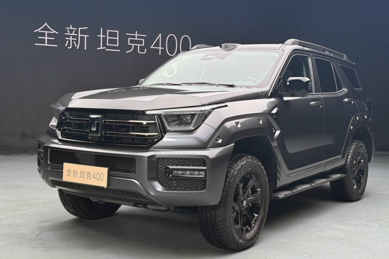 В Китае предпродажа нового Tank 400 PHEV от GWM с обновленной силовой установкой начнется 21 октября.