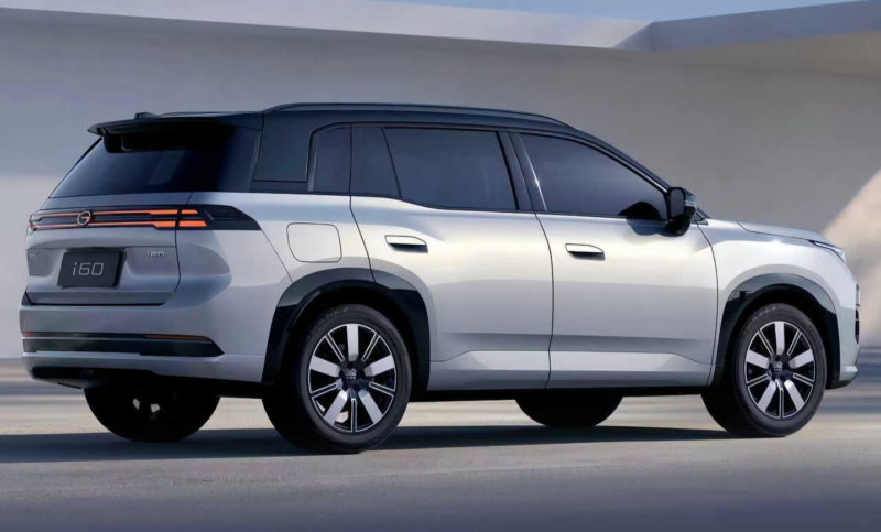 В Китае стартует предпродажа первого EREV от GAC Aion, модели i60, 3 ноября.