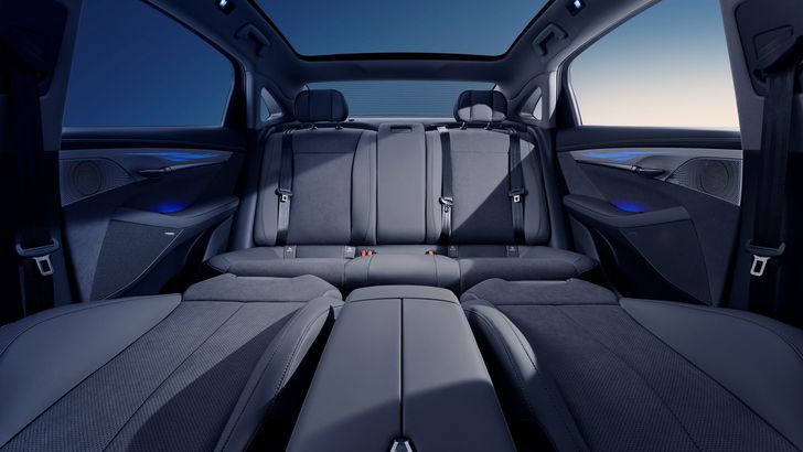 Интерьер Voyah Passion EVR Интерьер Voyah Passion EVR