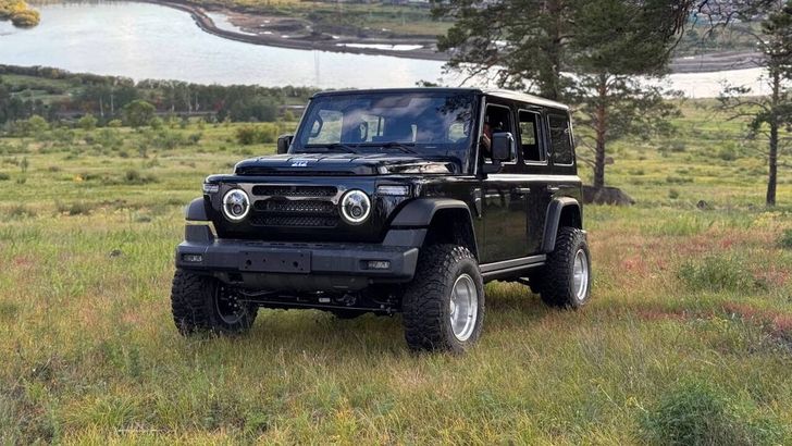 В России неожиданно подешевел «китайский УАЗ» BAW 212. Сколько теперь стоит рамный внедорожник