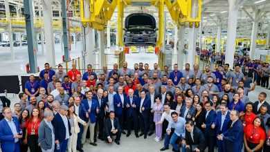 В Китае компания BYD отметила выпуск своего 14-миллионного NEV (электромобиля и гибрида), передав его главе государства Бразилии. В Китае компания BYD отметила выпуск своего 14-миллионного NEV (электромобиля и гибрида), передав его главе государства Бразилии.