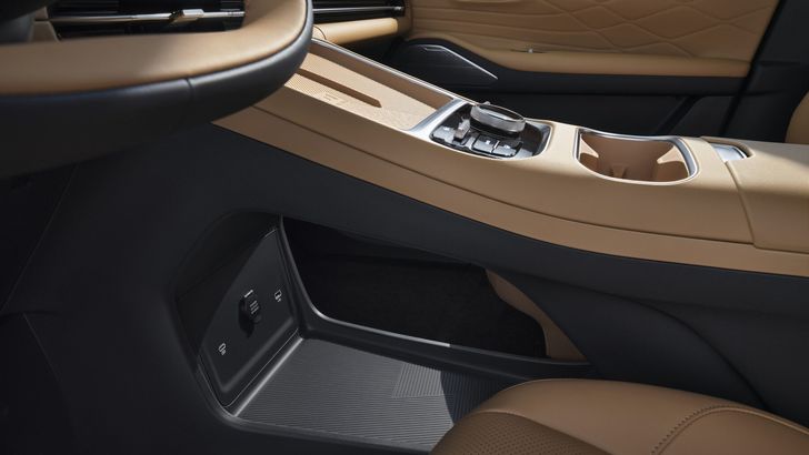 Интерьер Geely EX5 EM-i Интерьер Geely EX5 EM-i