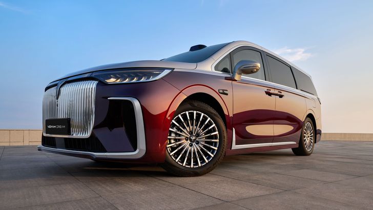 Роскошный минивэн Voyah в России скоро обновится. Подробности об улучшениях