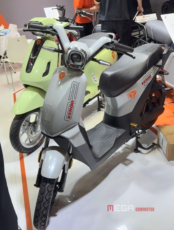 Electric Scooters & E-Bikes & E-Kick Scooters at the 138th Canton Fair Chinese E scooters at the 138th Canton Fair China E vehicle Industry YADEA MGEA CHINA MOTOR. 03