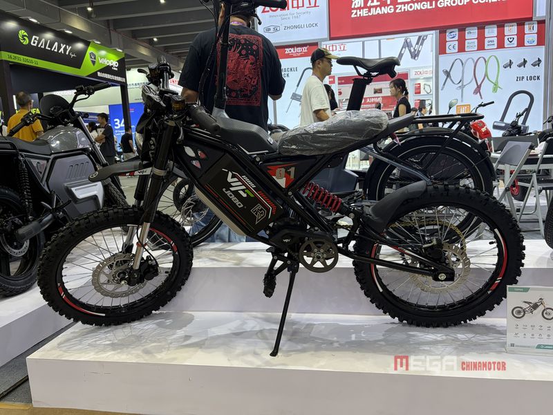 Electric Scooters & E-Bikes & E-Kick Scooters at the 138th Canton Fair Electric Scooters E Bikes E Kick Scooters at the 138th Canton Fair jobo megachinamotor 03