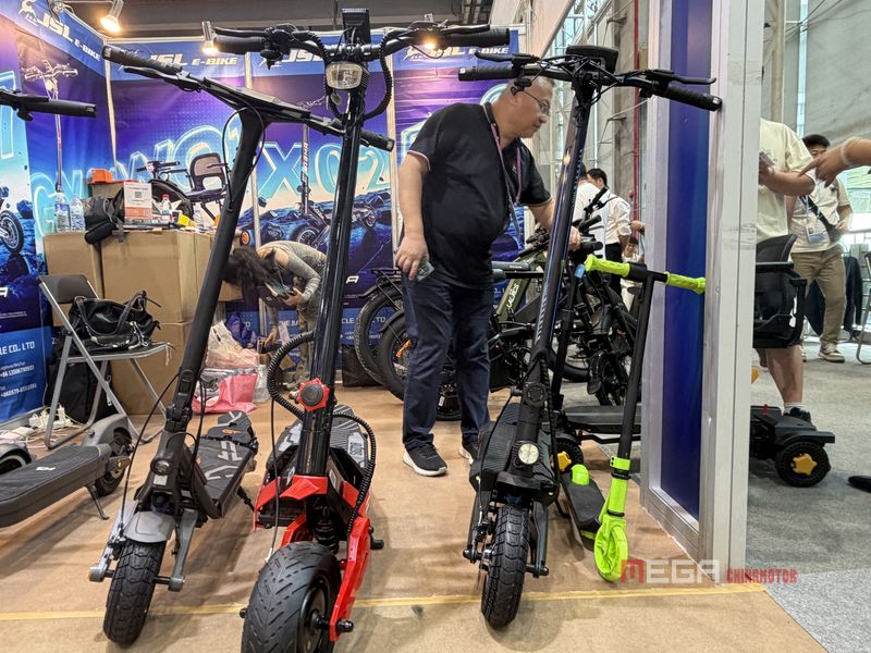 Electric Scooters & E-Bikes & E-Kick Scooters at the 138th Canton Fair Electric Scooters E Bikes E Kick Scooters at the 138th Canton Fair mihunter megachinamotor 02 1