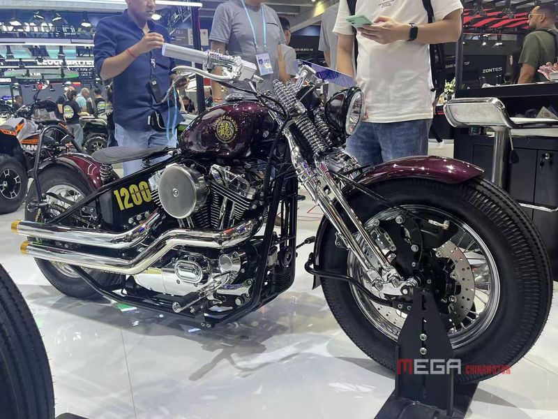 Chinese Motorcycles at the 138th Canton Fair Motorcycles of all displacement at the 138th Canton Fair BASHAN megachinamotor 06