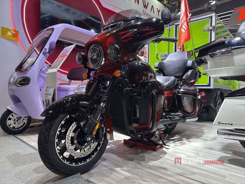 Chinese Motorcycles at the 138th Canton Fair Motorcycles of all displacement at the 138th Canton Fair JONWAY megachinamotor 02 1