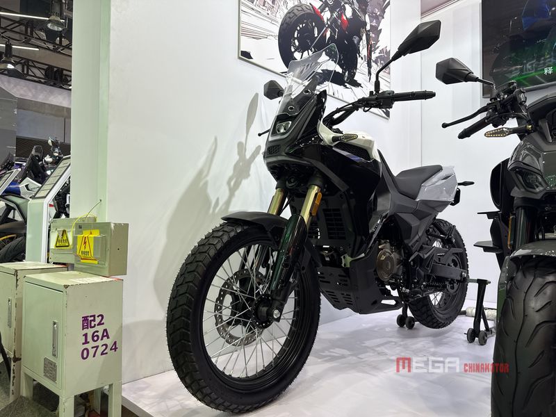Chinese Motorcycles at the 138th Canton Fair Motorcycles of all displacement at the 138th Canton Fair MERNODI megachinamotor 04
