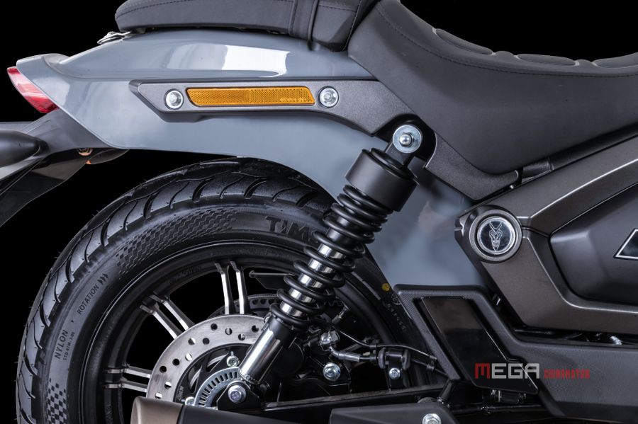 New Cruisers of LIFAN: K29 & V400 The K29 and V400 of LIFAN China Motorcycle Industry MGEA CHINAMOTOR. 04