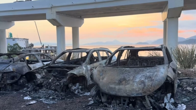 В Китае электрический седан Avatr 06 от Changan загорелся при пробеге в 1000 км.