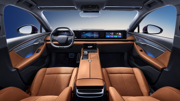 Интерьер Voyah Passion EVR Интерьер Voyah Passion EVR